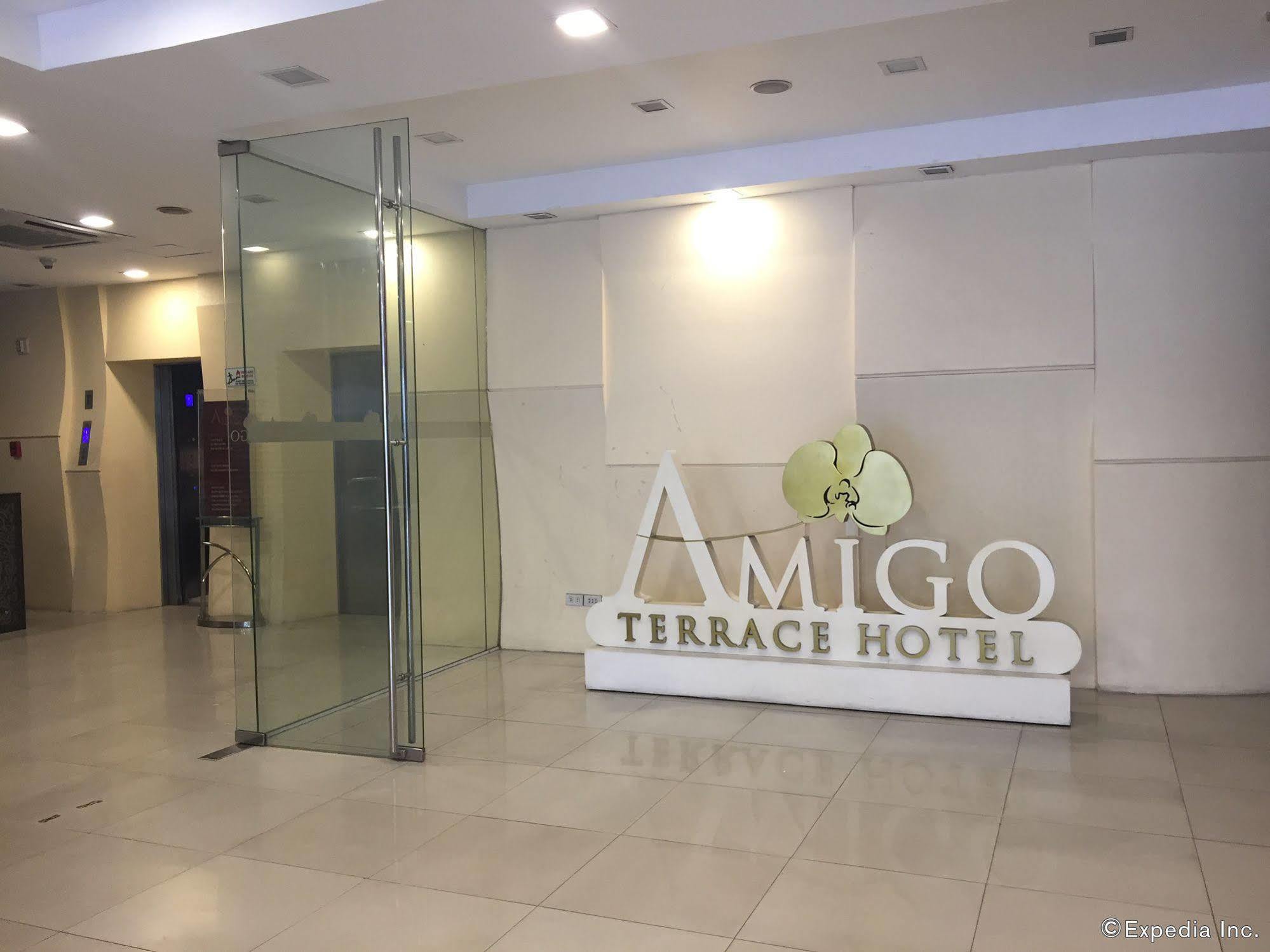 Amigo Terrace Hotel Илоило Экстерьер фото